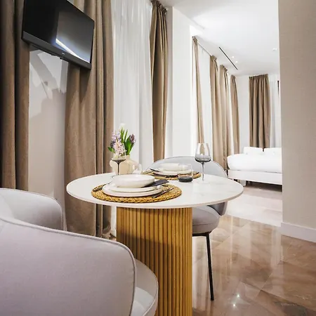 Corral Del Carbon Gg Aparthotel
