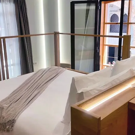 Corral Del Carbon Gg Luxury Boutique 그라나다